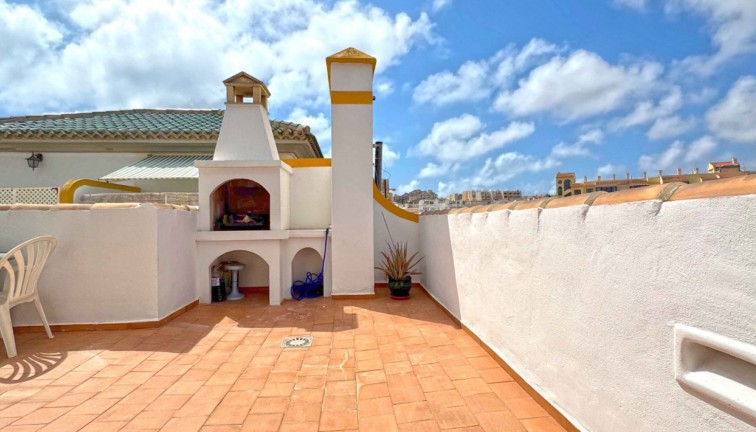 Reventa - Apartamento dúplex - Torrevieja - LA MATA