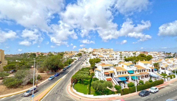 Reventa - Apartamento dúplex - Torrevieja - LA MATA