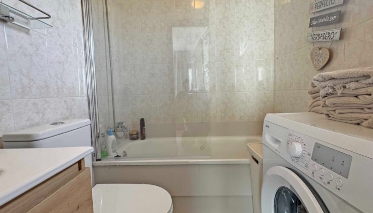 Reventa - Apartamento dúplex - Torrevieja - LA MATA