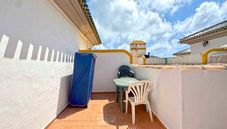 Reventa - Apartamento dúplex - Torrevieja - LA MATA