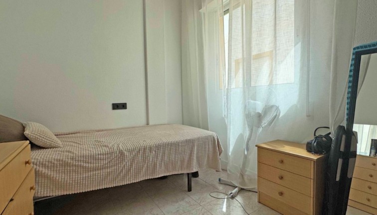 Reventa - Apartamento dúplex - Torrevieja - LA MATA