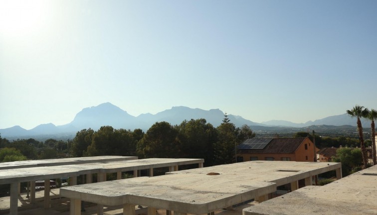 Uudistuotanto - Erillistalo - Alfaz del Pi - Albir