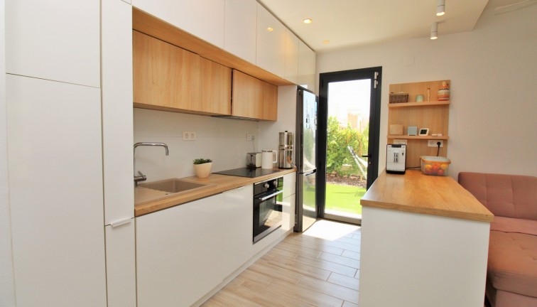 Resale - Chalet - La Zenia