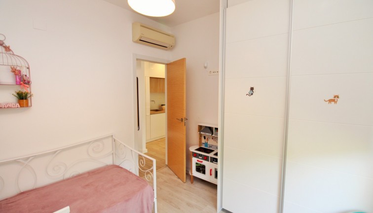 Resale - Chalet - La Zenia