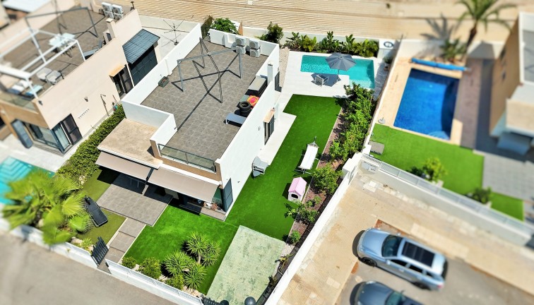 Resale - Chalet - La Zenia