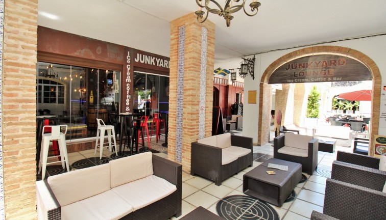 Resale - Commercial - Villamartín