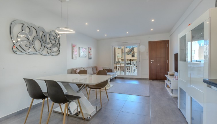 Reventa - Bungalow - Torrevieja - Aguas Nuevas