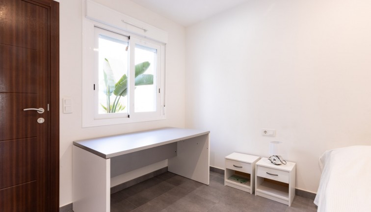 Reventa - Bungalow - Torrevieja - Aguas Nuevas