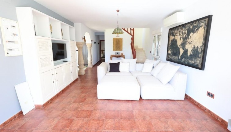 Resale - Chalet - Orihuela Costa - Villamartín