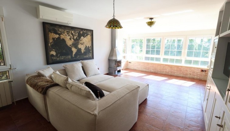 Resale - Chalet - Orihuela Costa - Villamartín