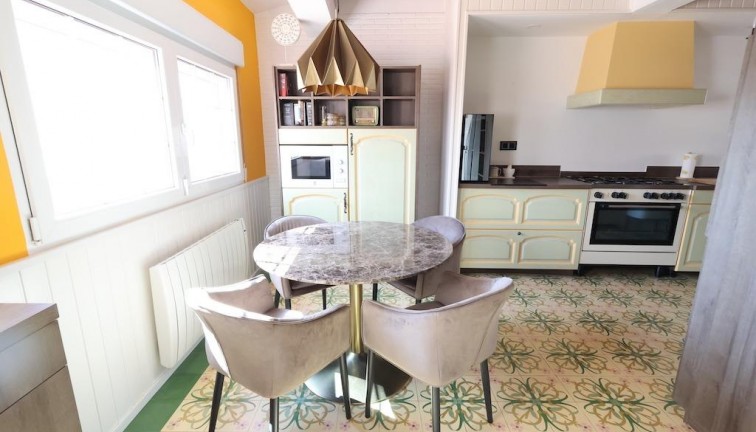 Resale - Chalet - Orihuela Costa - Villamartín