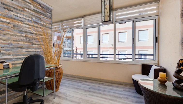 Reventa - Apartamento / piso - Torrevieja - Acequion