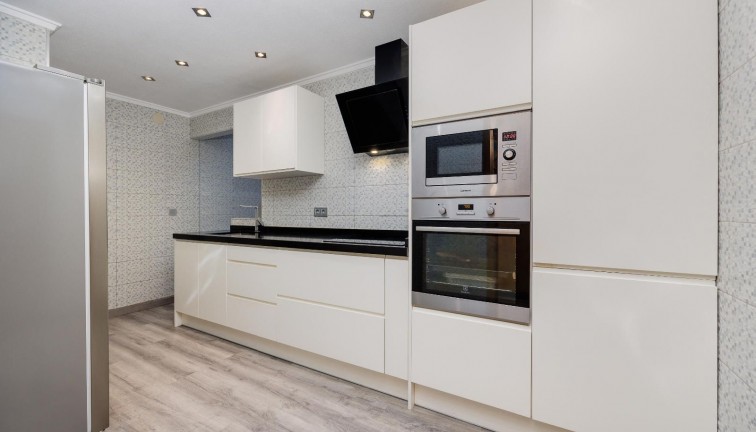 Reventa - Apartamento / piso - Torrevieja - Acequion