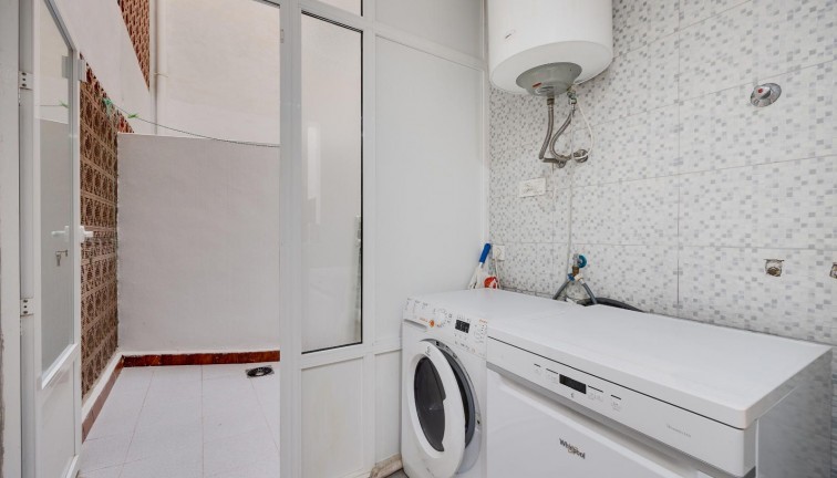 Reventa - Apartamento / piso - Torrevieja - Acequion