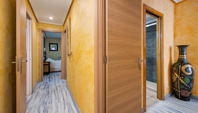 Reventa - Apartamento / piso - Torrevieja - Acequion