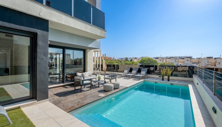 Resale - Chalet - Orihuela Costa - Lomas de Cabo Roig