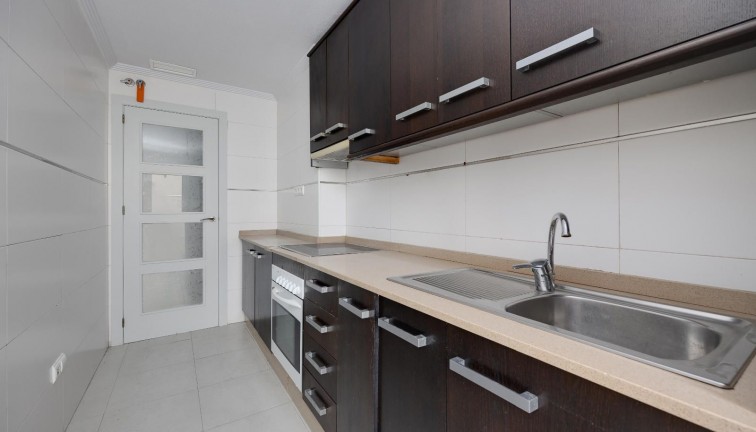 Jälleenmyynti - Asunto - Torrevieja