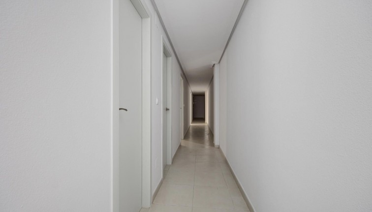 Jälleenmyynti - Asunto - Torrevieja