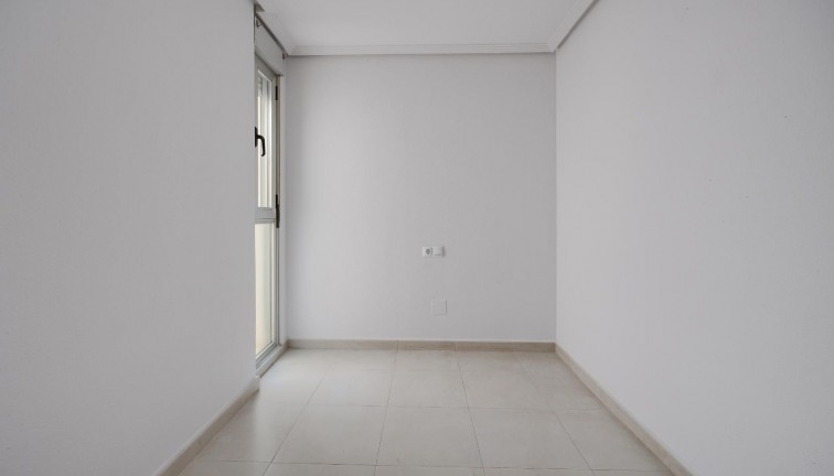 Jälleenmyynti - Asunto - Torrevieja