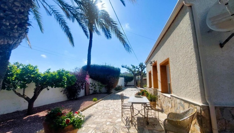 Resale - FincaCountry House - La Marina