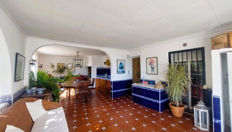 Resale - FincaCountry House - La Marina