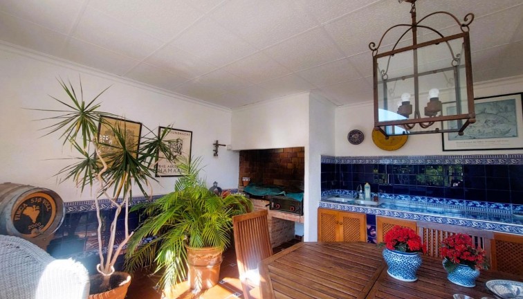 Resale - FincaCountry House - La Marina