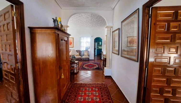 Resale - FincaCountry House - La Marina