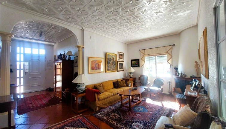 Resale - FincaCountry House - La Marina