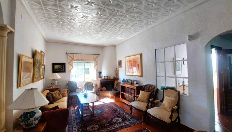 Resale - FincaCountry House - La Marina