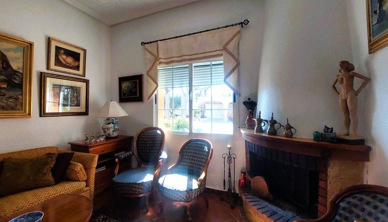 Resale - FincaCountry House - La Marina