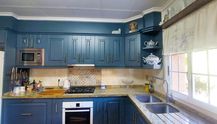 Resale - FincaCountry House - La Marina