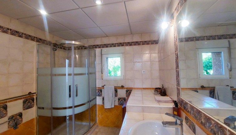 Resale - FincaCountry House - La Marina