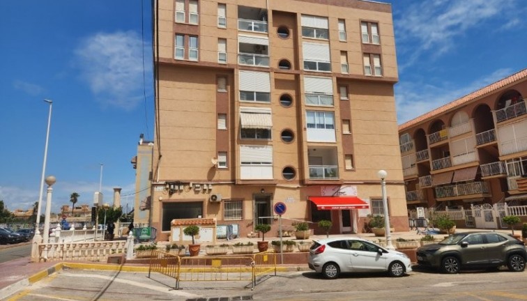 Reventa - Apartamento / piso - La Mata - LA MATA