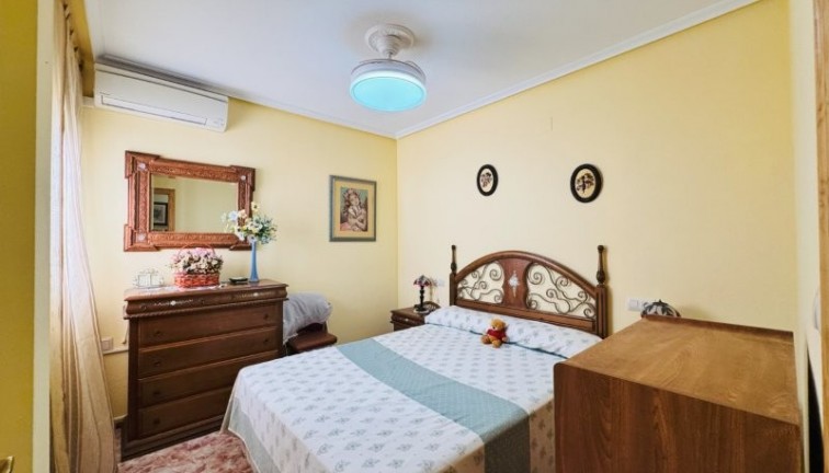 Reventa - Apartamento / piso - La Mata - LA MATA