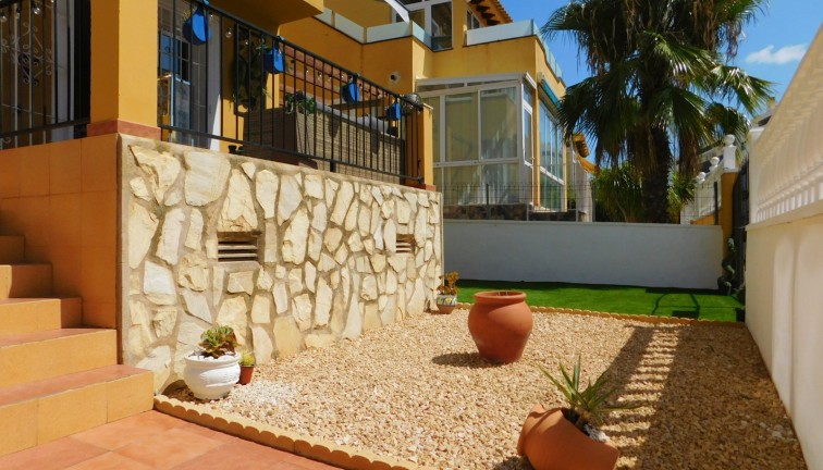 Resale - Chalet - Orihuela Costa - Villamartín