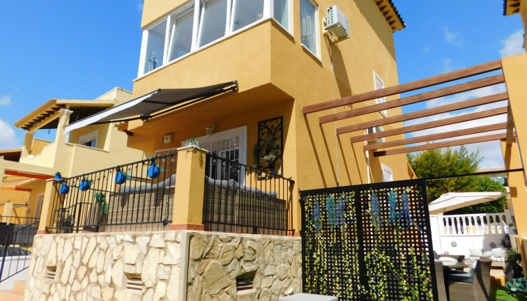 Resale - Chalet - Orihuela Costa - Villamartín