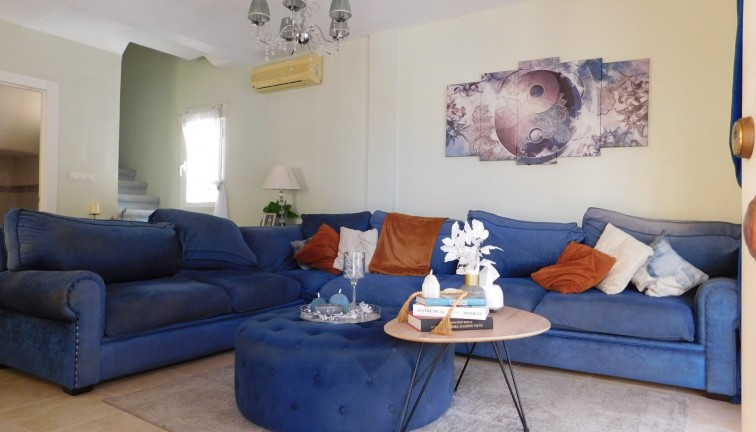 Resale - Chalet - Orihuela Costa - Villamartín