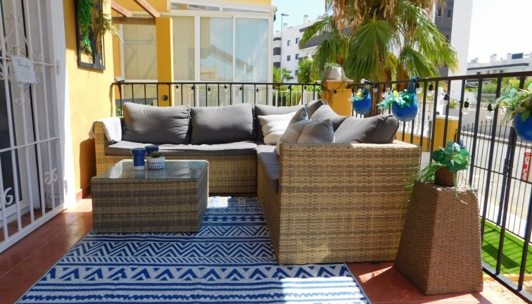 Resale - Chalet - Orihuela Costa - Villamartín