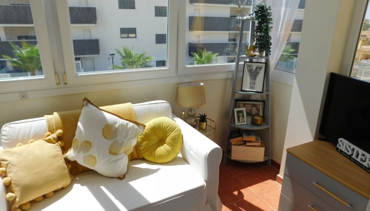 Resale - Chalet - Orihuela Costa - Villamartín