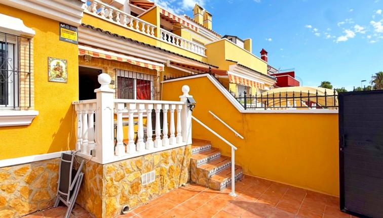 Reventa - Casa adosada - Torrevieja - La Siesta
