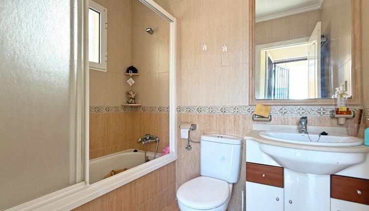 Reventa - Casa adosada - Torrevieja - La Siesta