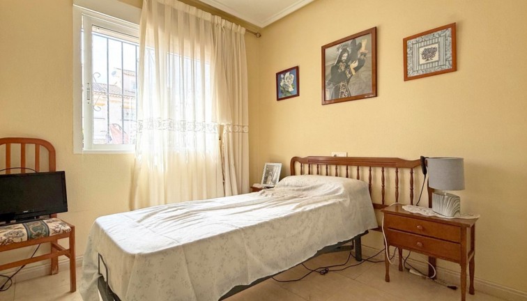 Reventa - Casa adosada - Torrevieja - La Siesta