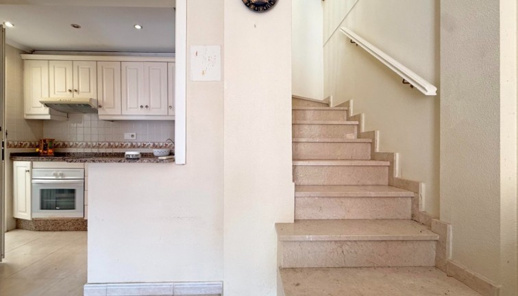 Reventa - Casa adosada - Torrevieja - La Siesta