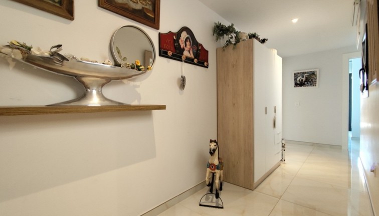 Resale - Apartment - Orihuela Costa