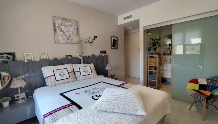 Resale - Apartment - Orihuela Costa