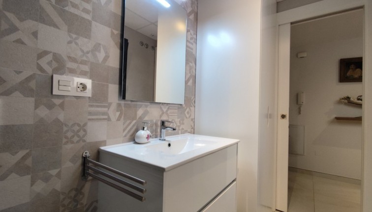 Resale - Apartment - Orihuela Costa