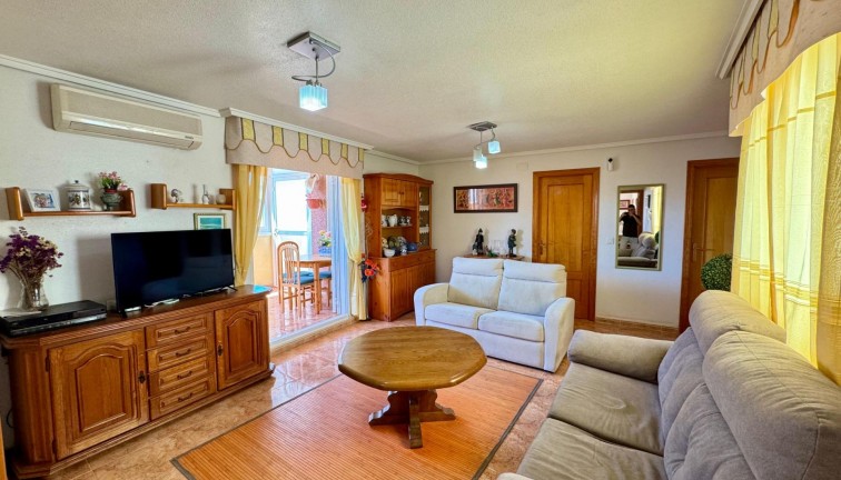 Jälleenmyynti - Asunto - Ylimmän kerroksen asunto - Torrevieja