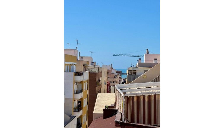 Jälleenmyynti - Asunto - Ylimmän kerroksen asunto - Torrevieja