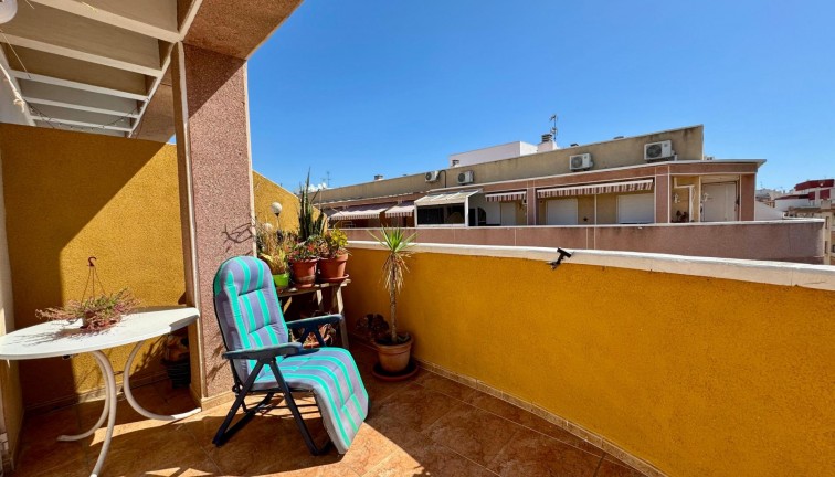 Jälleenmyynti - Asunto - Ylimmän kerroksen asunto - Torrevieja