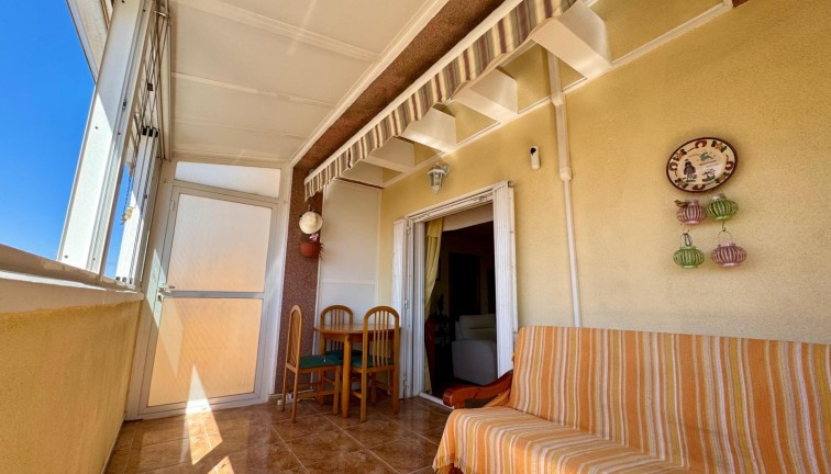 Jälleenmyynti - Asunto - Ylimmän kerroksen asunto - Torrevieja